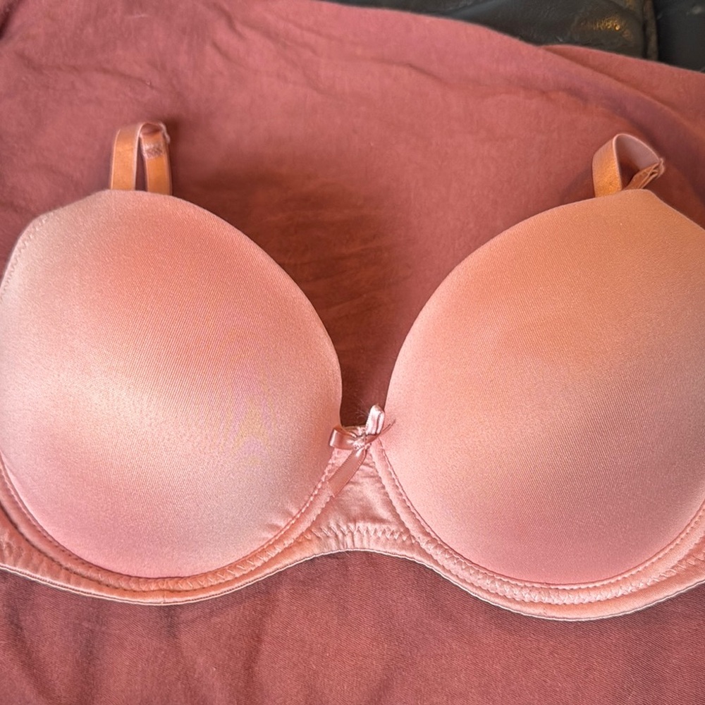 Elegant Pink Underwire Bra 36C #089